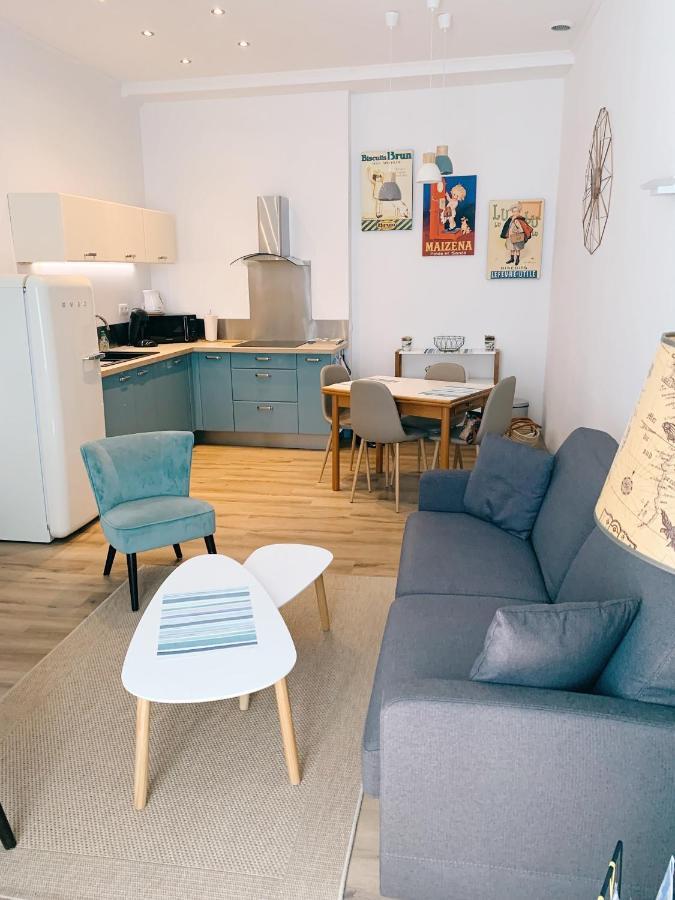 Au Coeur Du Vieil Antibes Lägenhet Exteriör bild