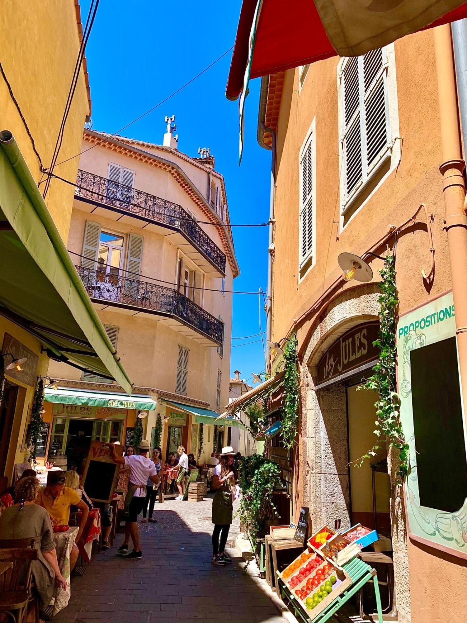 Au Coeur Du Vieil Antibes Lägenhet Exteriör bild