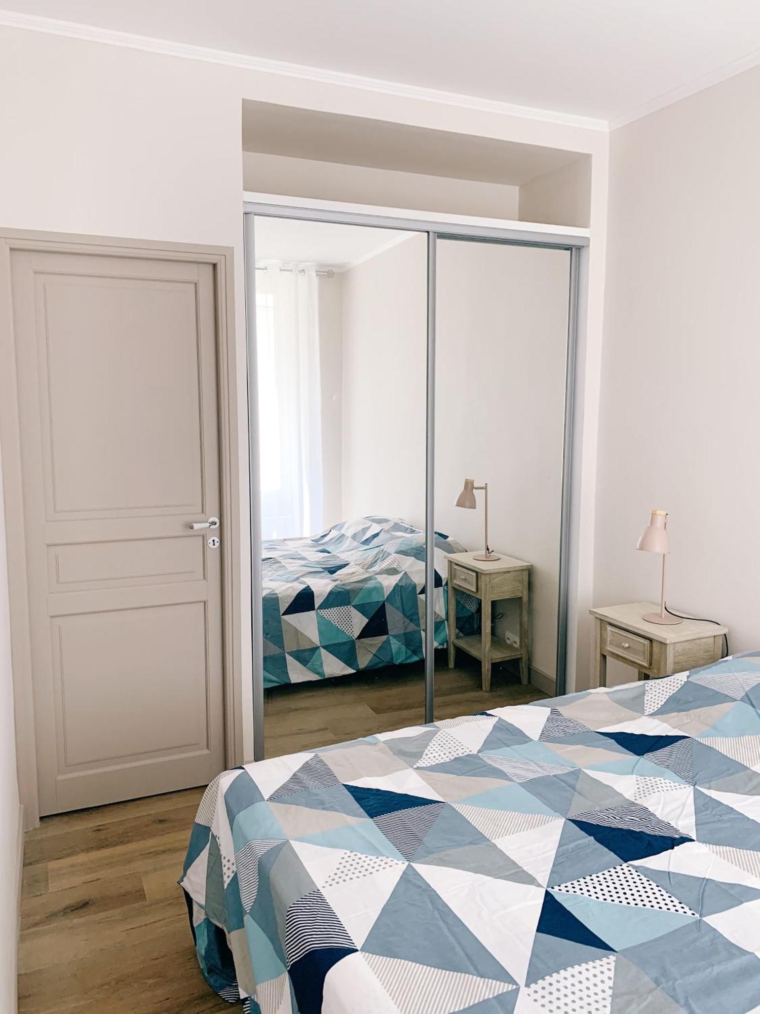 Au Coeur Du Vieil Antibes Lägenhet Exteriör bild